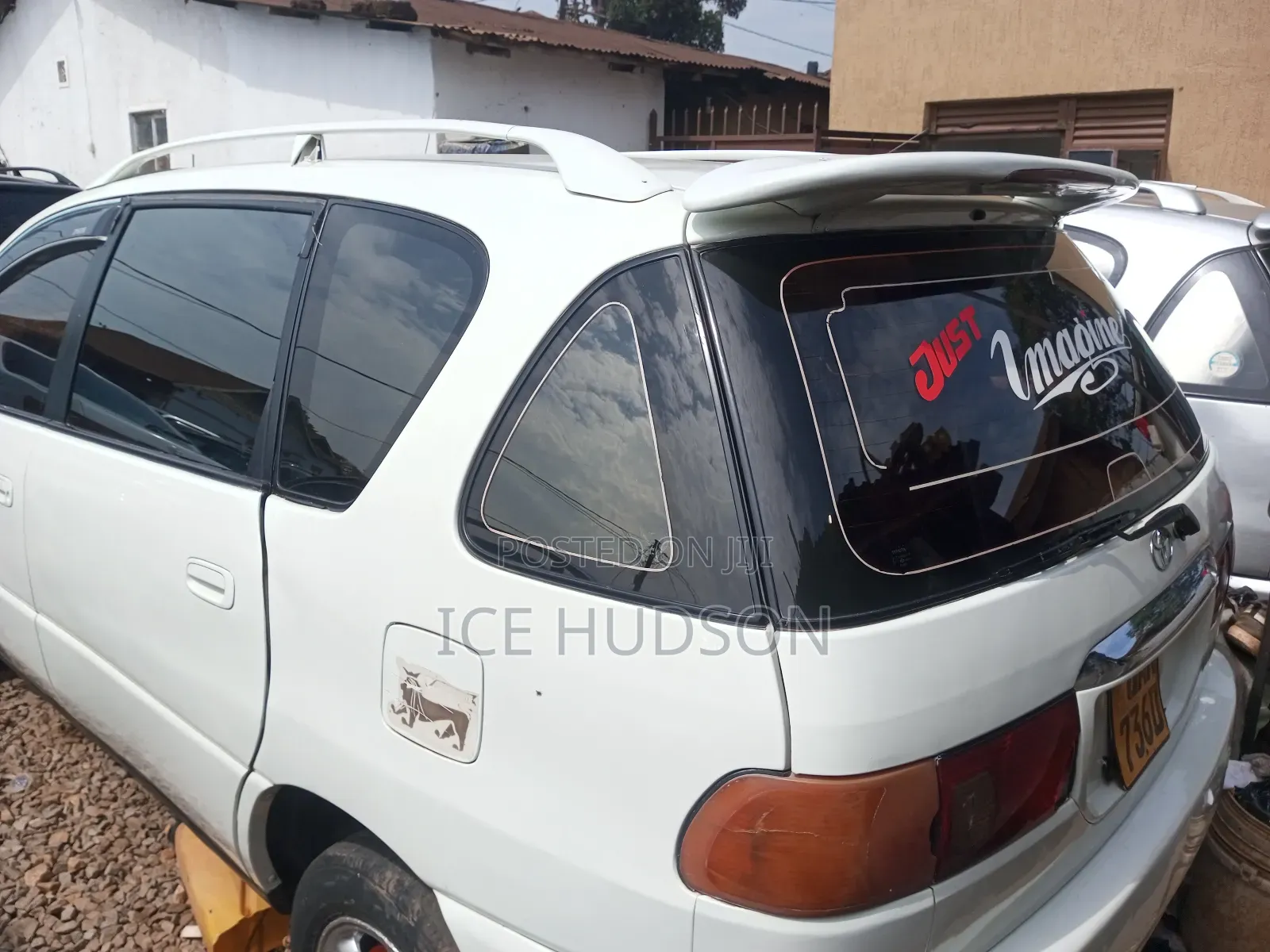 Toyota Ipsum 2000 White