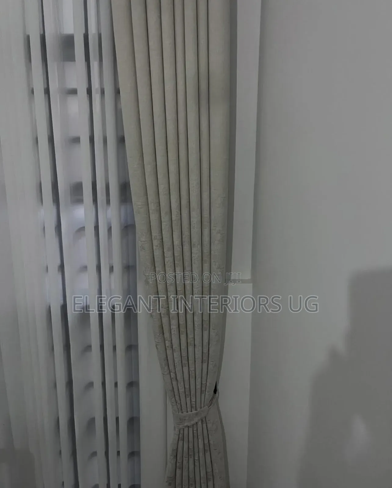 Elegant Curtains in All Fabrics and Materials at Favorable Price