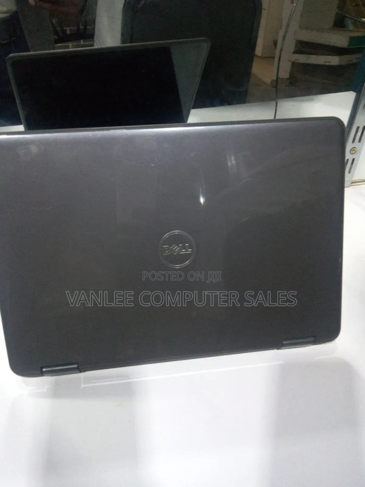 Laptop Dell Latitude 3189 4GB Intel Celeron SSD 128GB