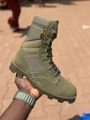 New Classic Men’S Army Military Green Suede Desert Boots