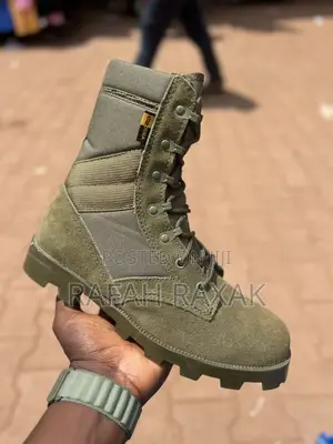 New Classic Men’S Army Military Green Suede Desert Boots