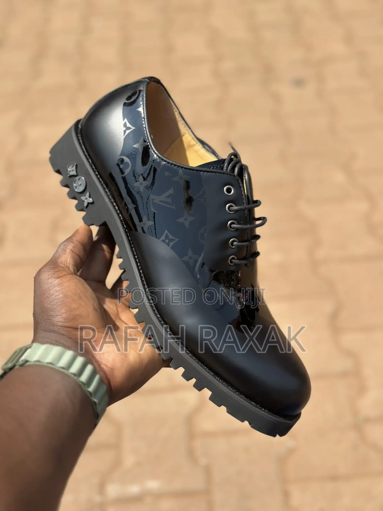 Men’S Super Classic Louis Vuitton Shinny Leather Patent Oxfords