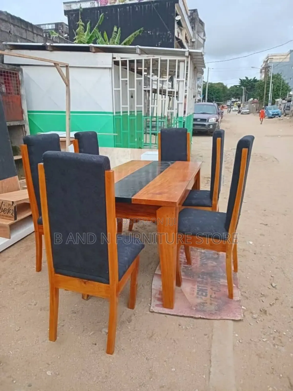 Six Seater Dinnings