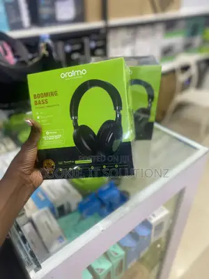 Araimo Wireless Headphone Set