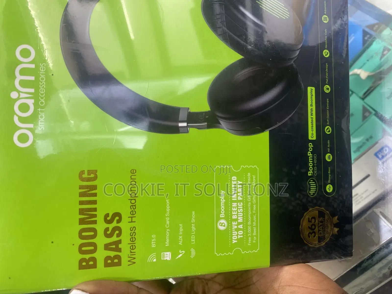 Araimo Wireless Headphone Set