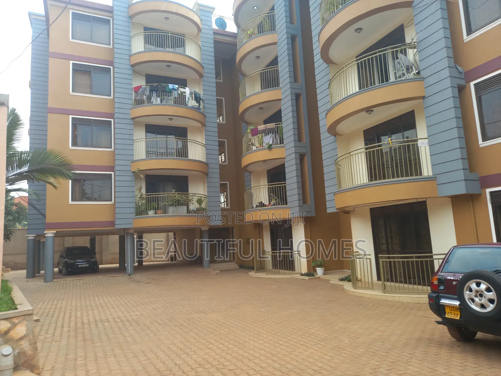 Furnished 3bdrm Condo in Kyanja, Central Division for sale