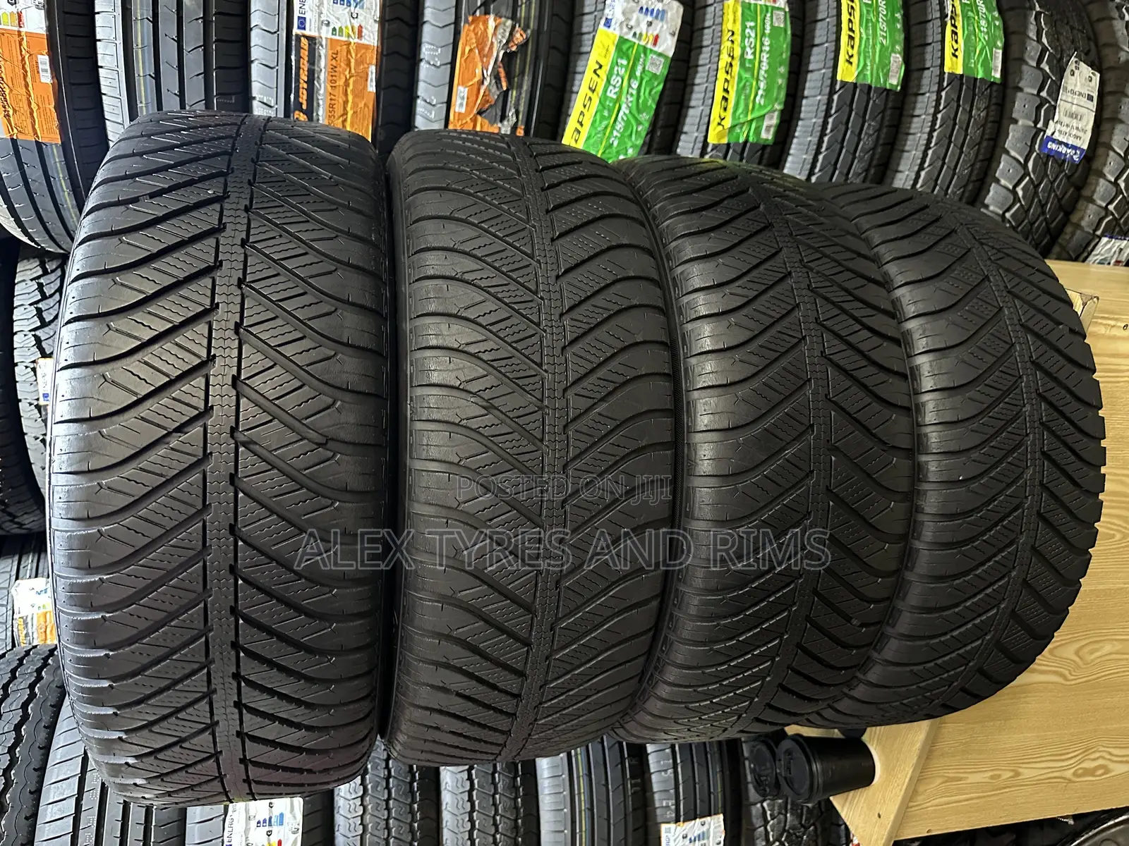 225/55r17 Good Year Tyres