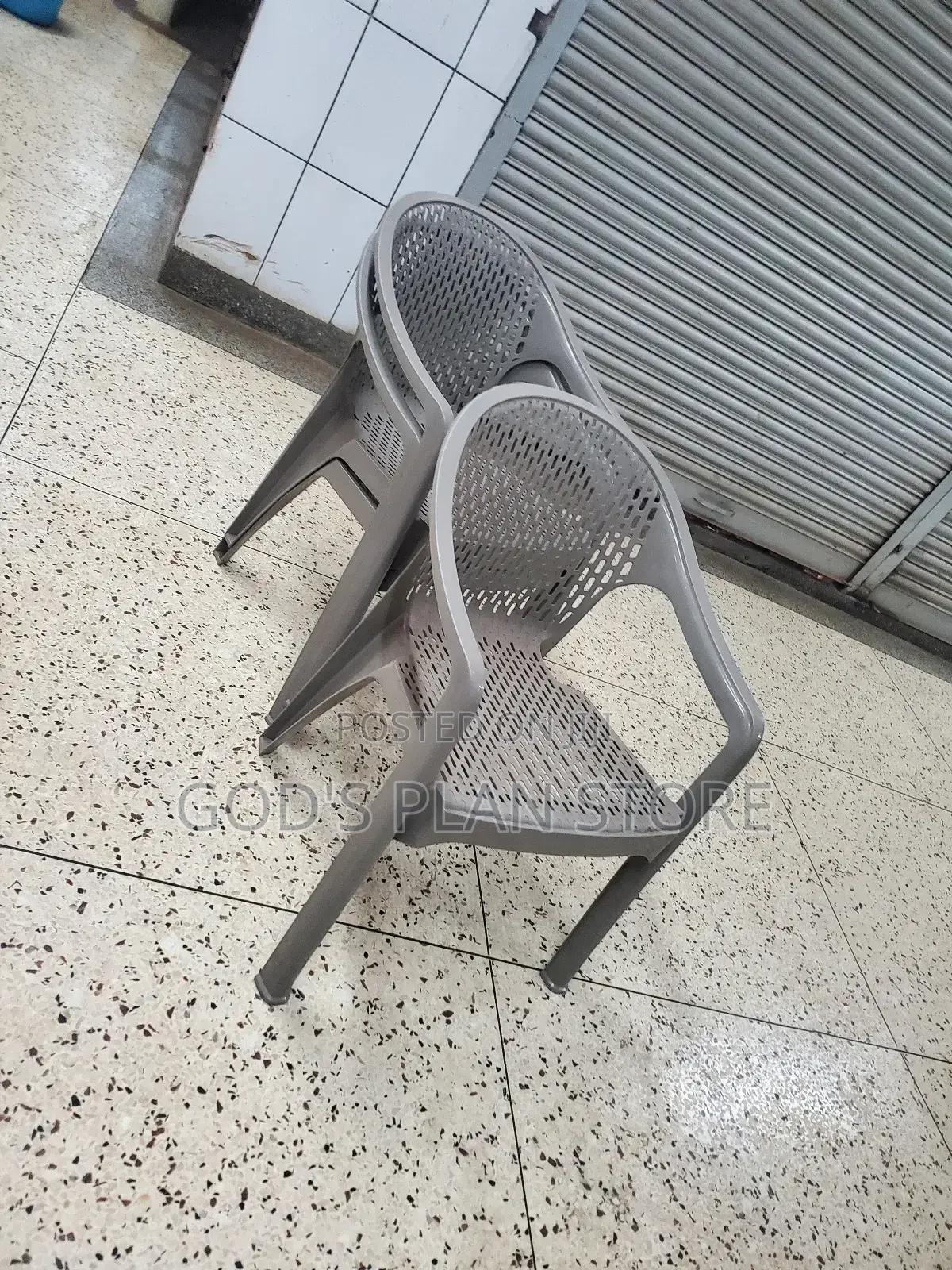 Basement Plastic Chairs Plastic Chairs