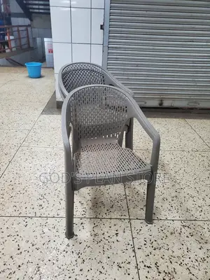 Basement Plastic Chairs Plastic Chairs