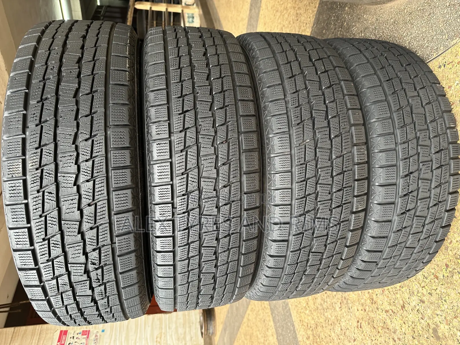 225/65r17 Good Year Japan Tyres
