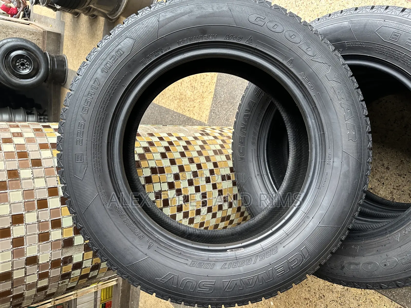 225/65r17 Good Year Japan Tyres