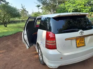Car Hire/Toyota Wish / Airport Pick-Up and Drop-Off