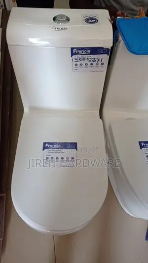 Frencia Closed Couple