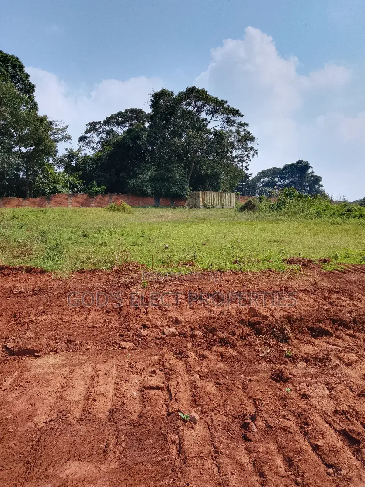1 Acre and 15 Decimals for Sale in Seguku Hill 1 Billion SHS