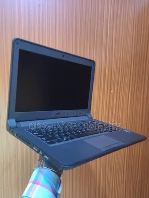 New Laptop Dell Latitude 13 3340 4GB Intel Celeron HDD 500GB