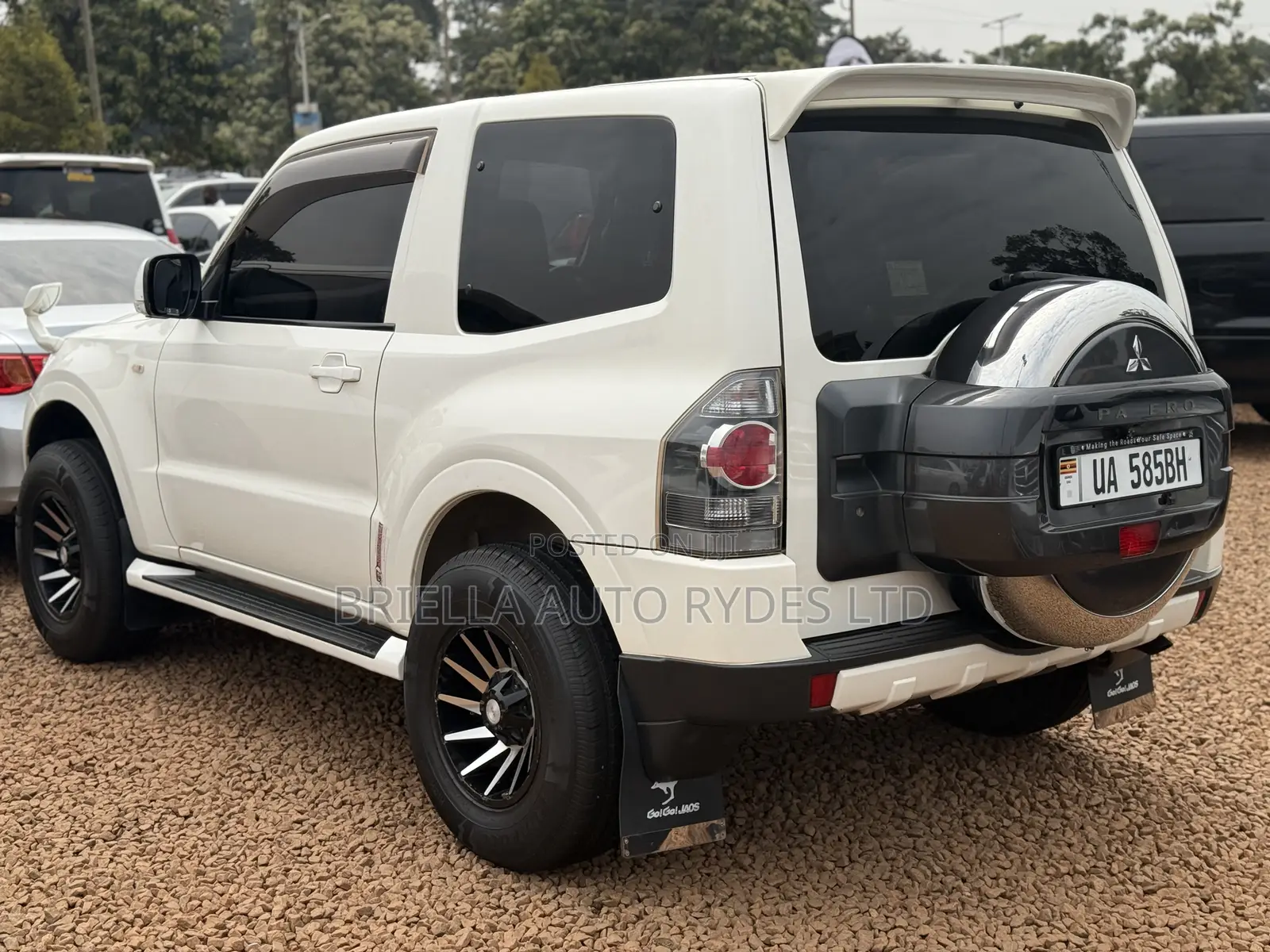 Mitsubishi Pajero 2008 White