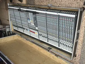 Allen and Heath Professional Power Mixer With 60 Channels With Case