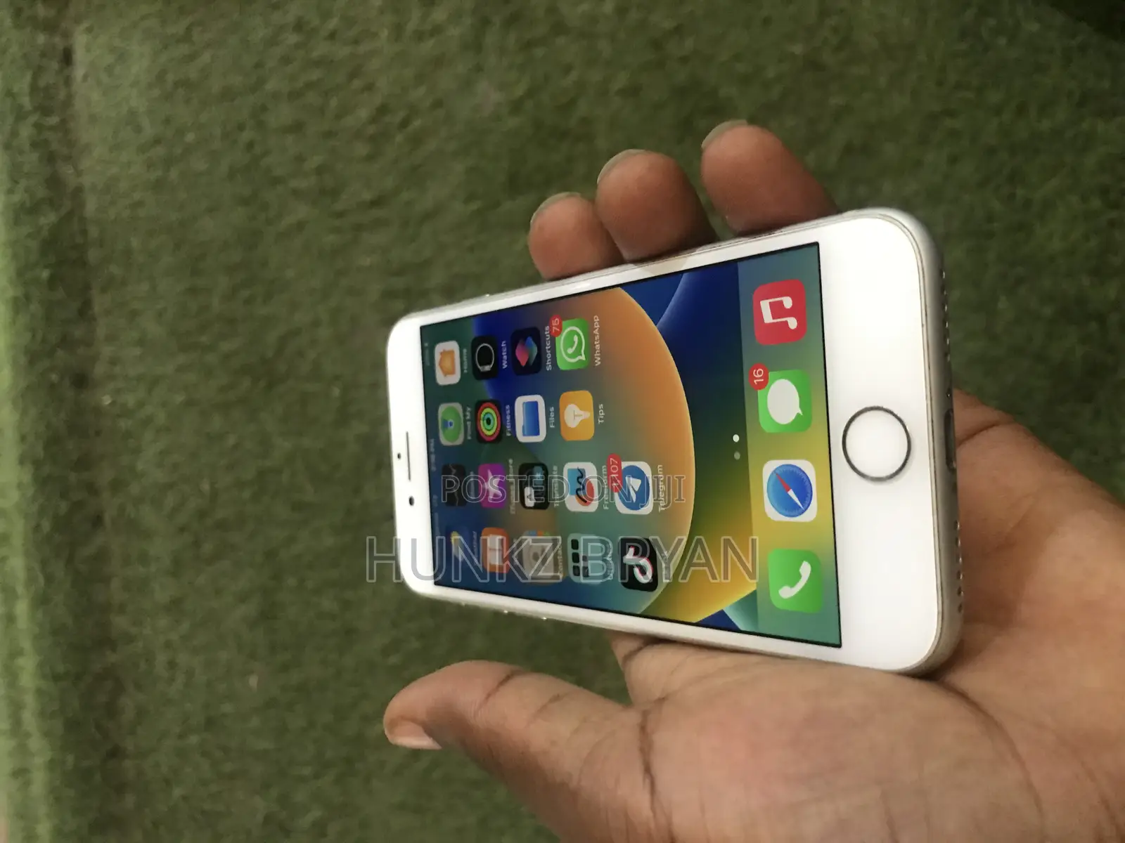 Apple iPhone 8 64 GB White