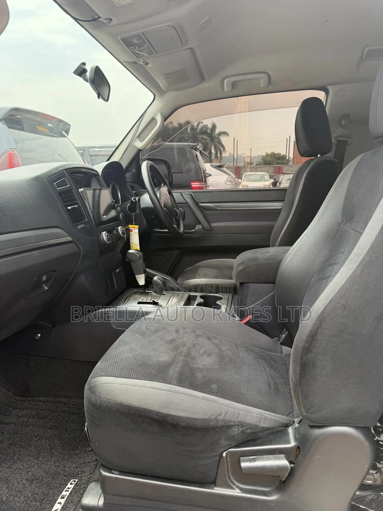 Mitsubishi Pajero 2008 White