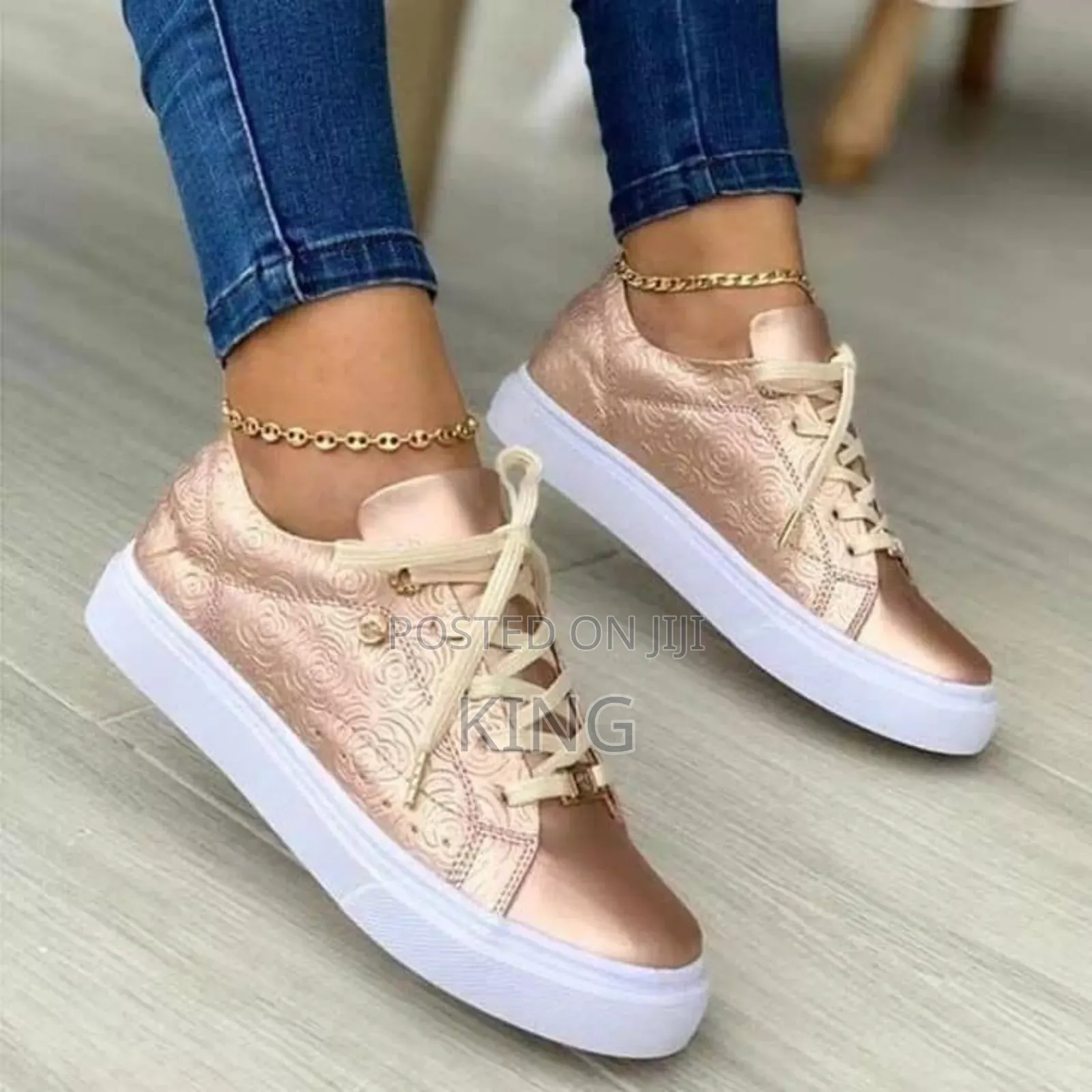 Grand Ladies Sneakers