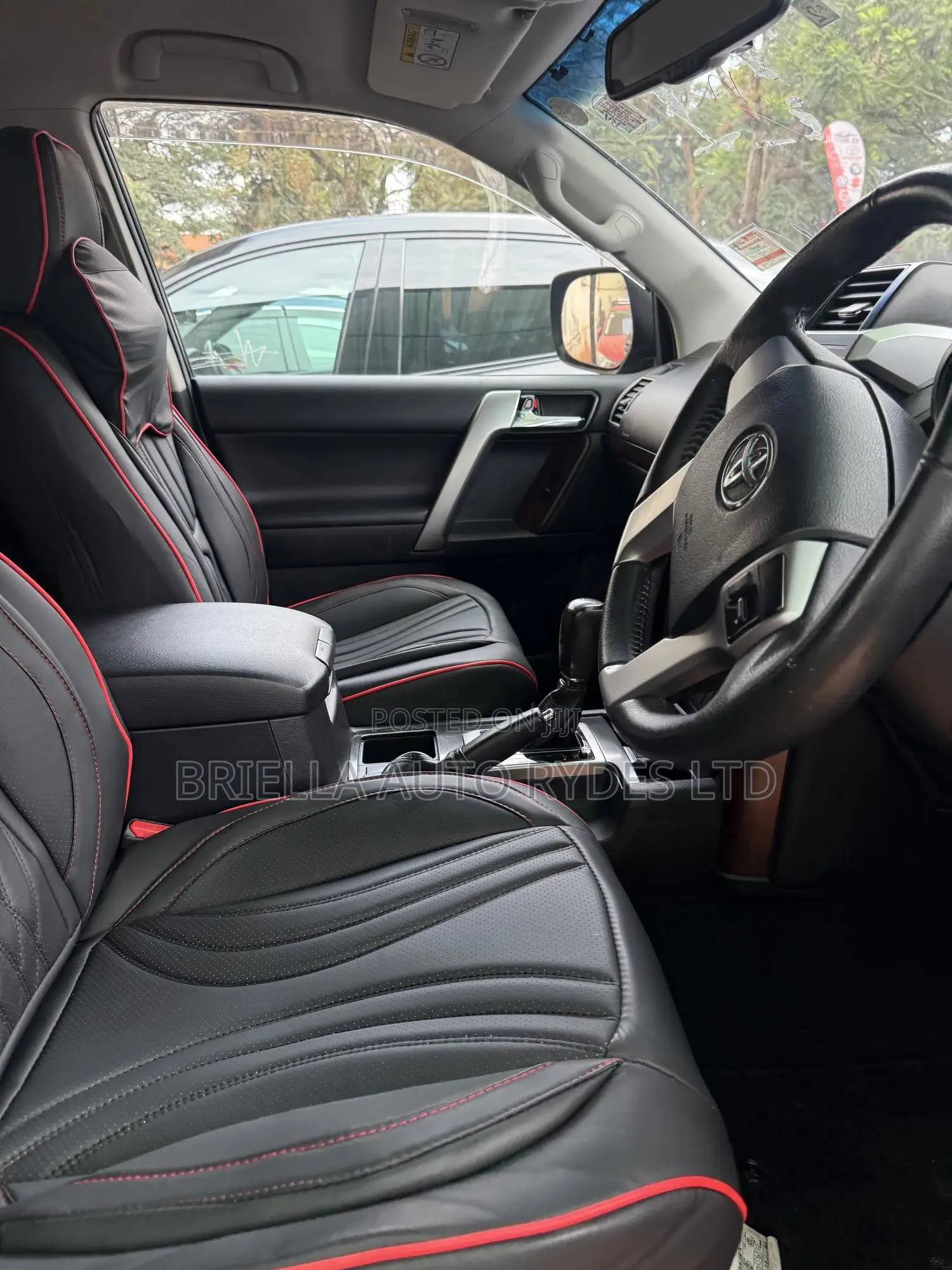Toyota Land Cruiser Prado 2016 Black