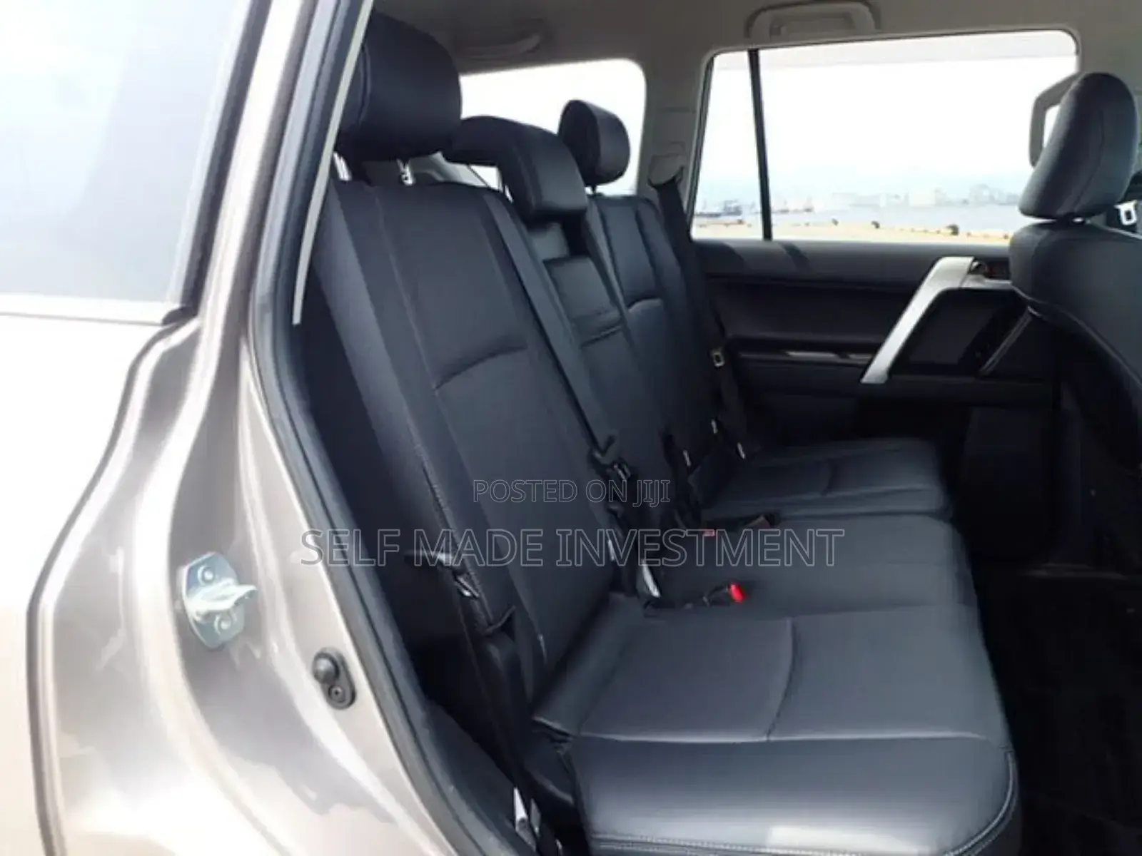 Toyota Land Cruiser Prado 2021 Gray