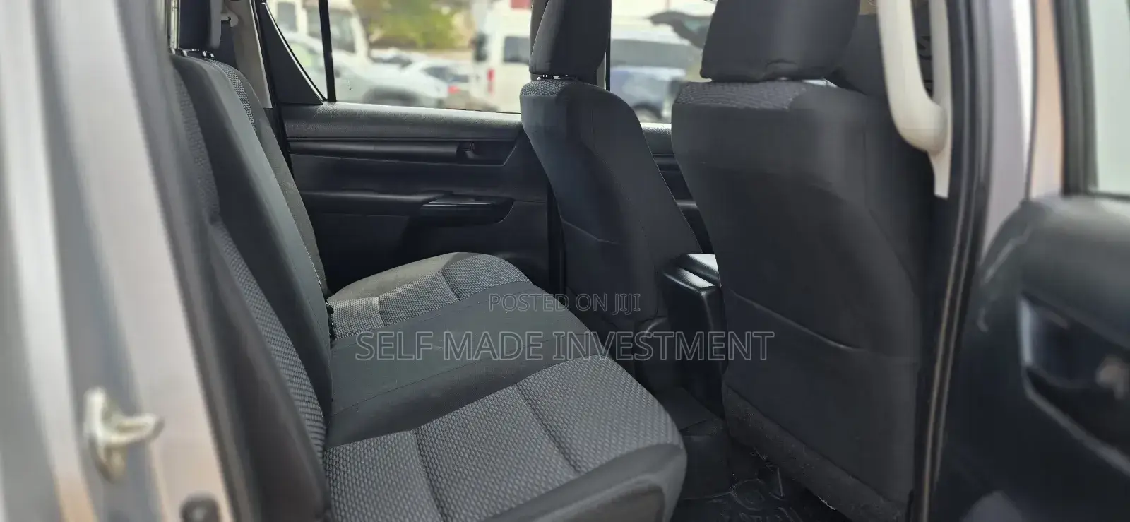 Toyota Hilux 2022 Gray