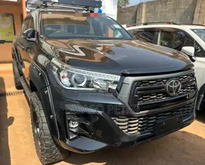 Toyota Hilux 2019 Black