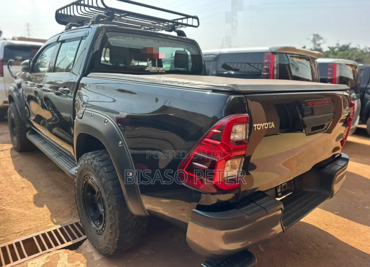 Toyota Hilux 2019 Black