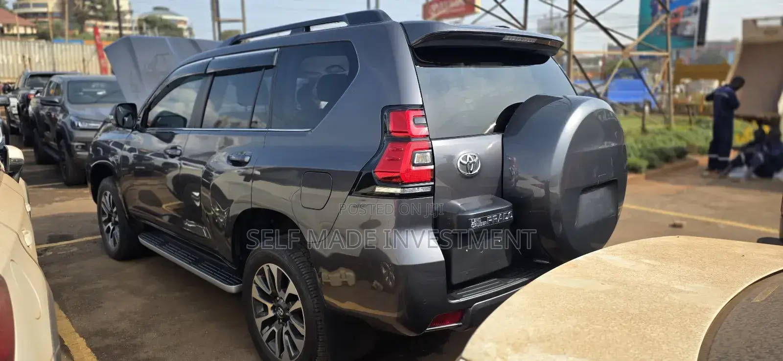 Toyota Land Cruiser Prado 2023 Gray