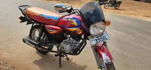 Bajaj Boxer 125 2025 Red