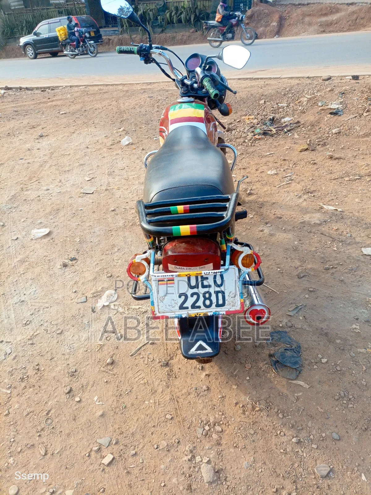 TVS HLX 125 2022 Red