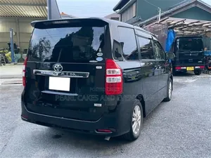Toyota Noah Carhire Airport Pick-Up Tours Travel Bridals Wedding Cars6