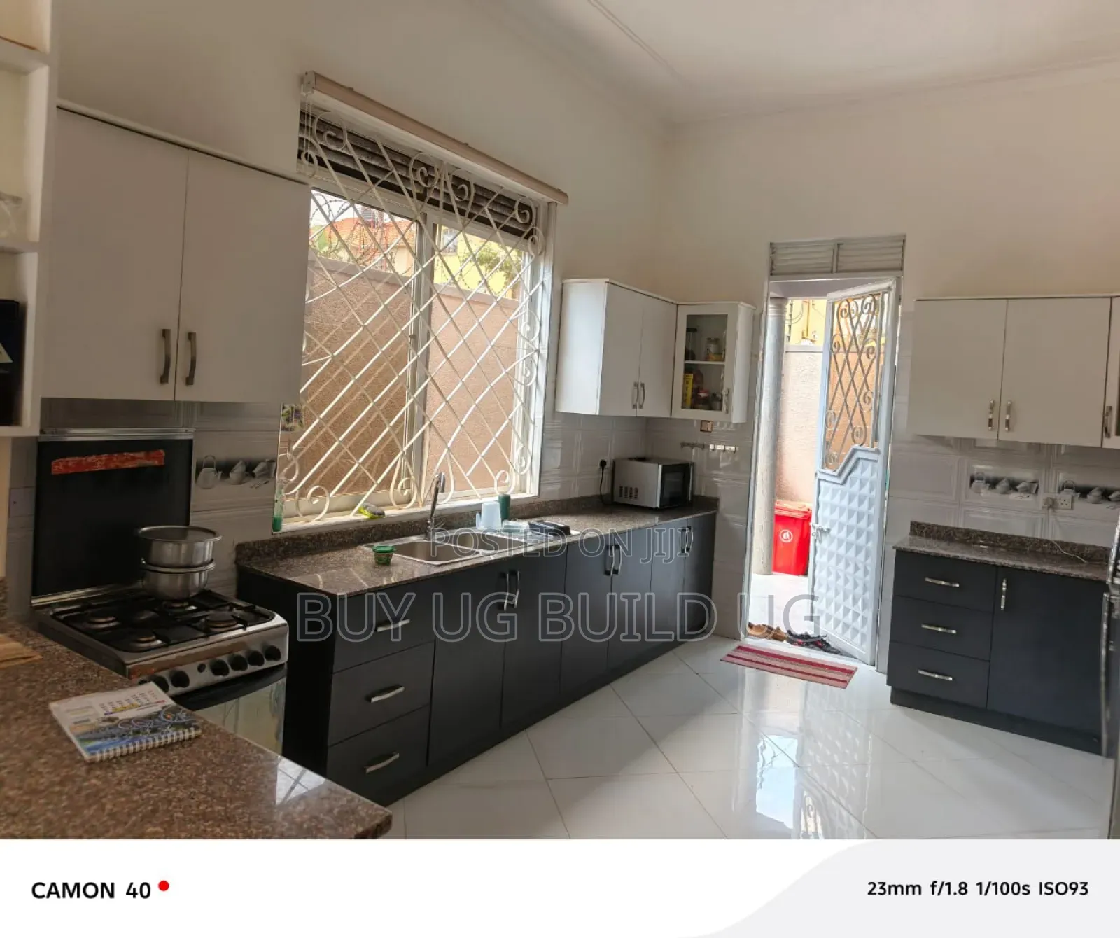 4bdrm Bungalow in Kira Mamelto Road for sale