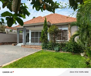 4bdrm Bungalow in Kira Mamelto Road for sale