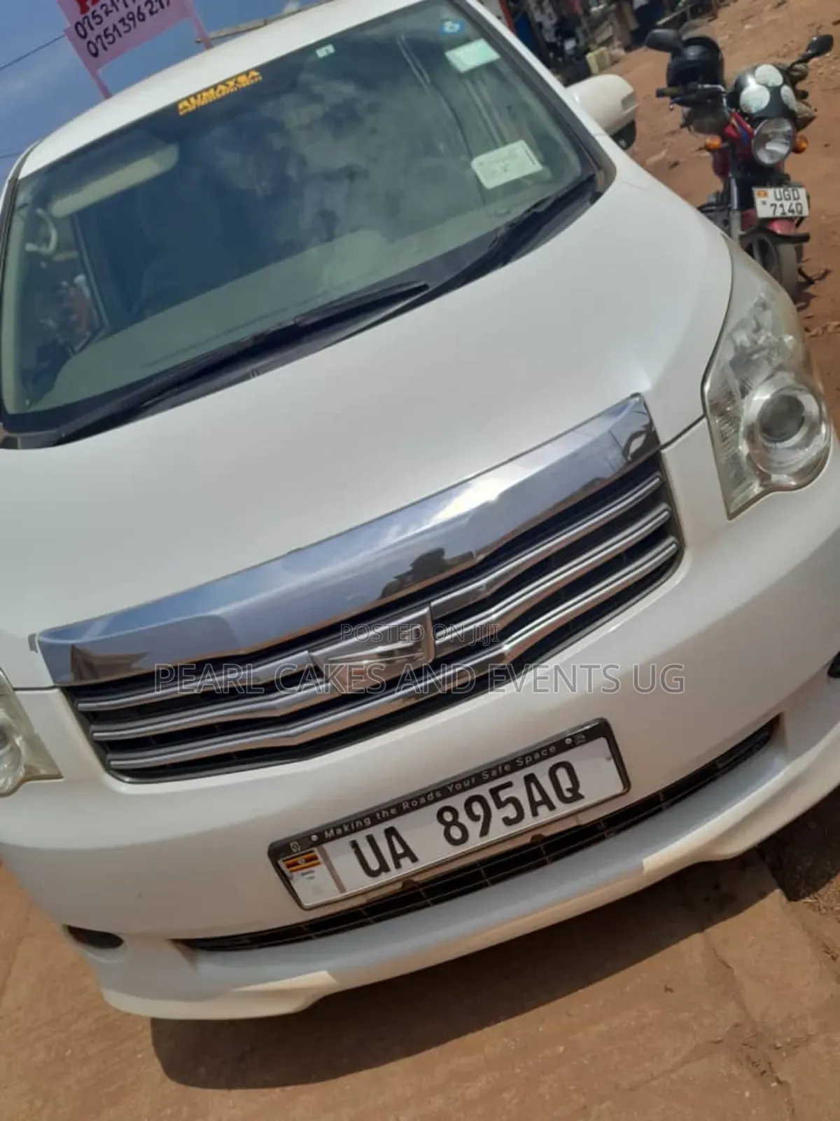 Toyota Noah Car Hire / Rental Special Self Drive Airport Pick-Up