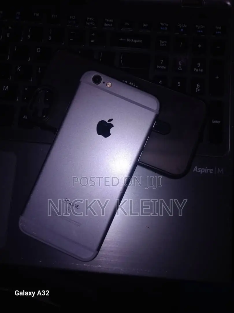 Apple iPhone 6s 16 GB Gray
