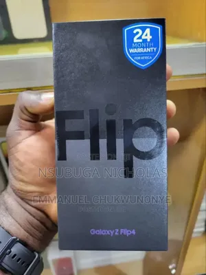New Samsung Galaxy Z Flip4 256 GB Black