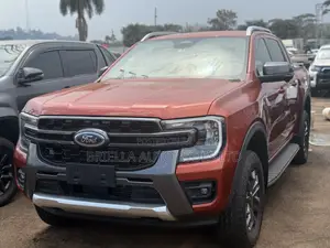 Ford Ranger Wildtrak 2023 Maroon