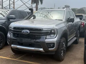Ford Ranger Wildtrak 2023 Gray