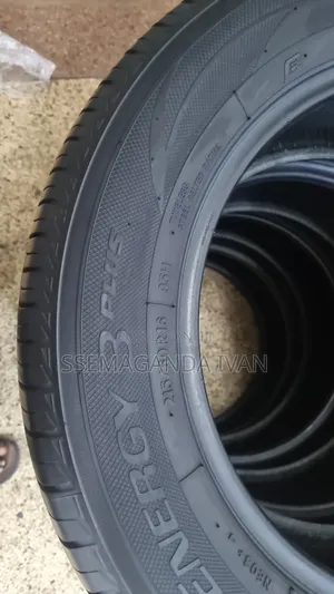 215/60r16 Authentic Foreign Used Toyo