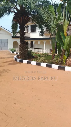 Furnished 20bdrm Apartment in Kira Country Resort, Nakawa for sale