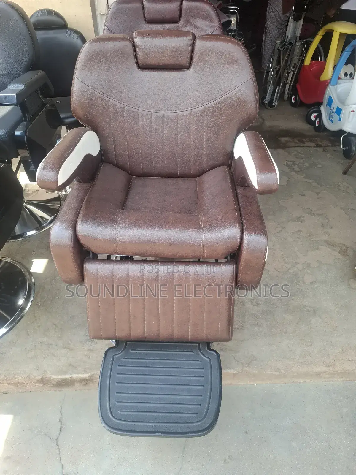 Saloon Chairs