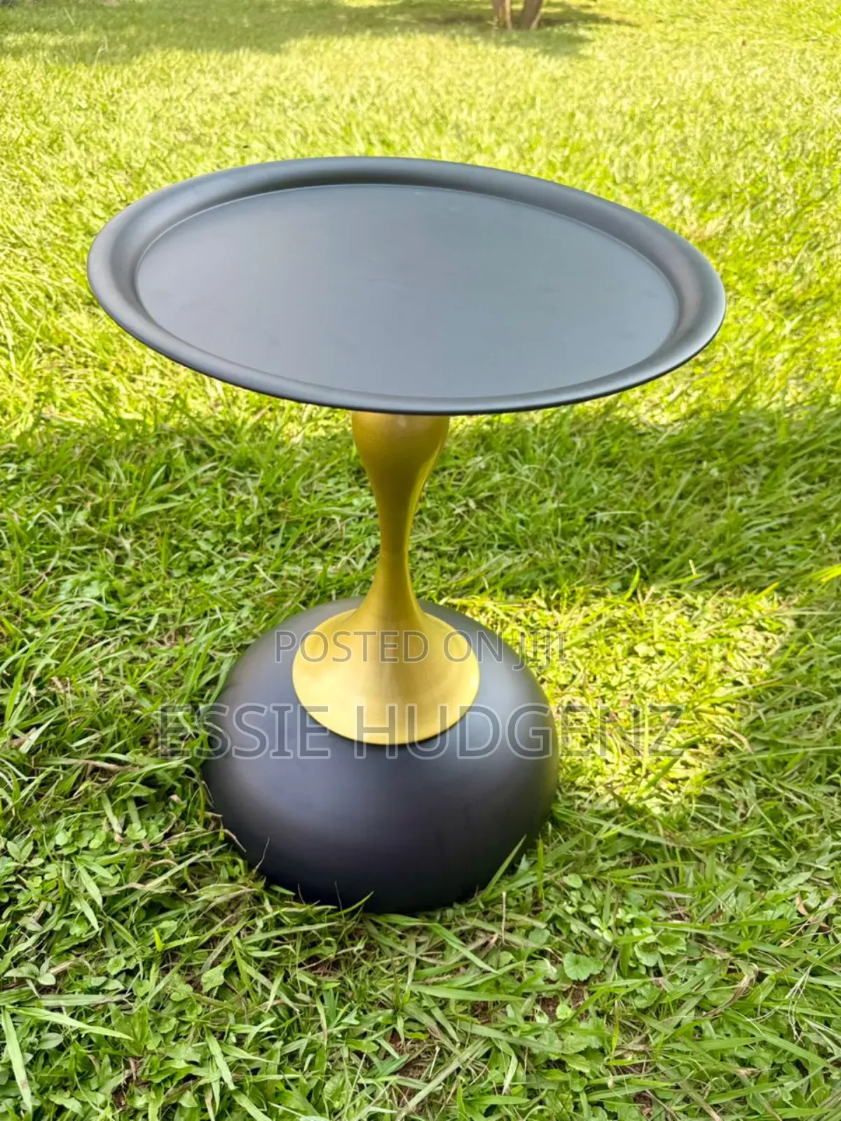 Modern Round Table