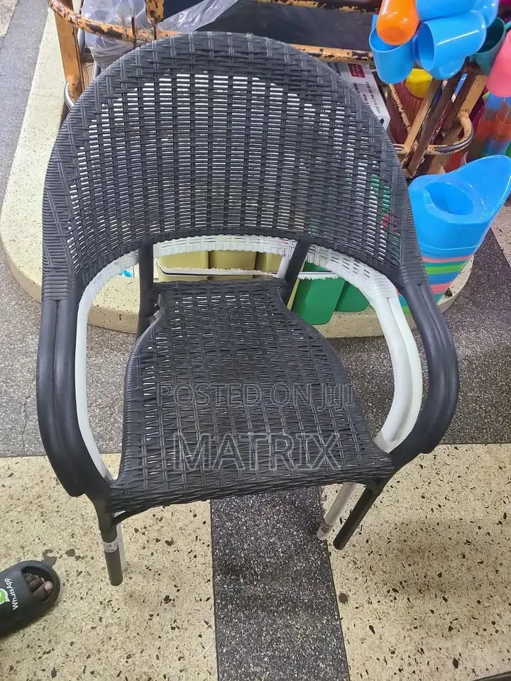 Multi Function Vip Chairs Good for Home and Restaurant