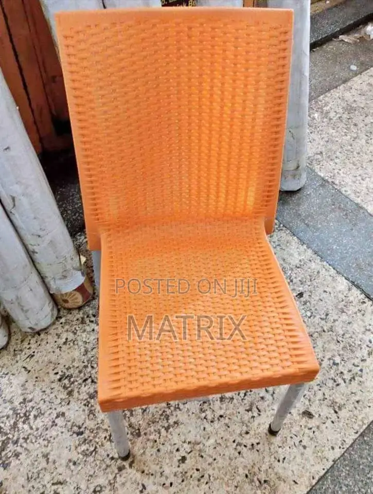 Strong Plastic Chairs With Multiple Colors
