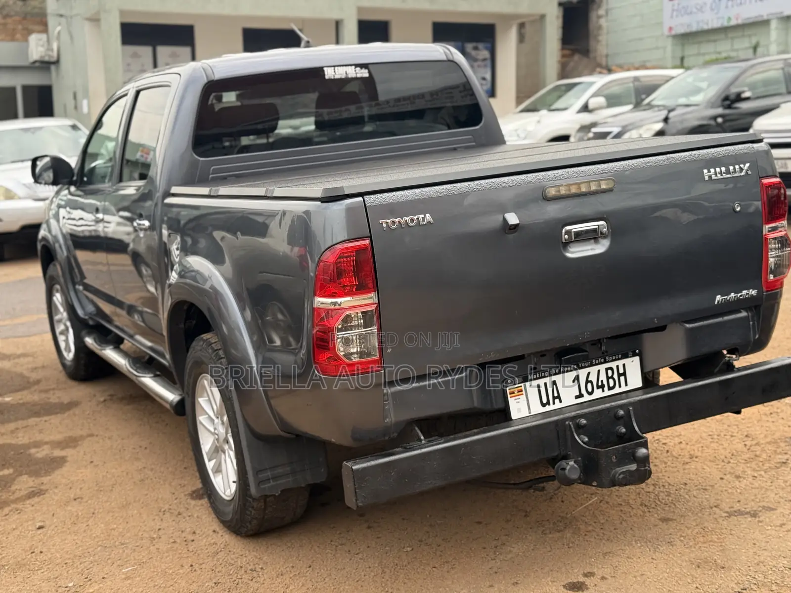 Toyota Hilux 2014 Gray