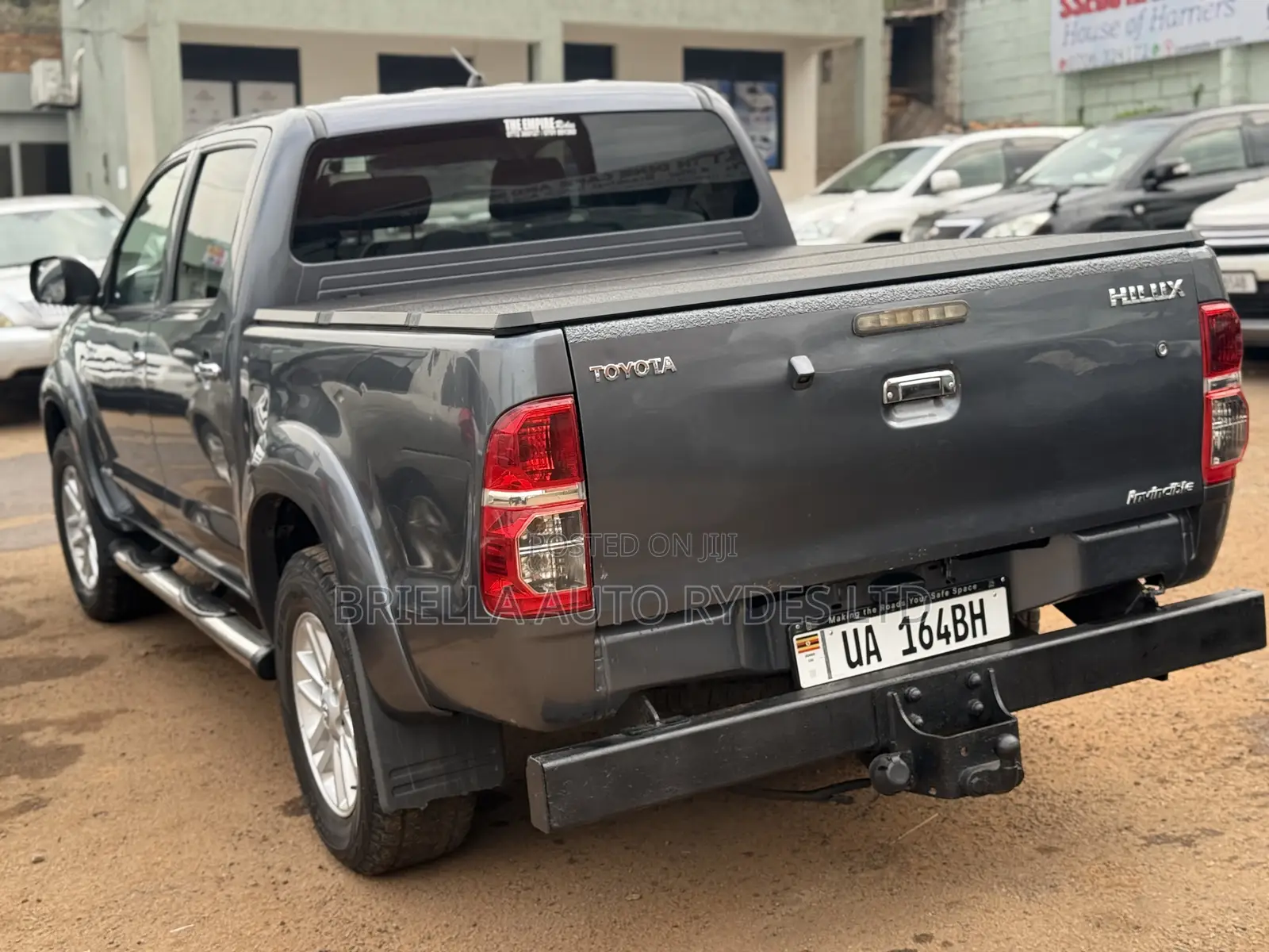 Toyota Hilux 2014 Gray
