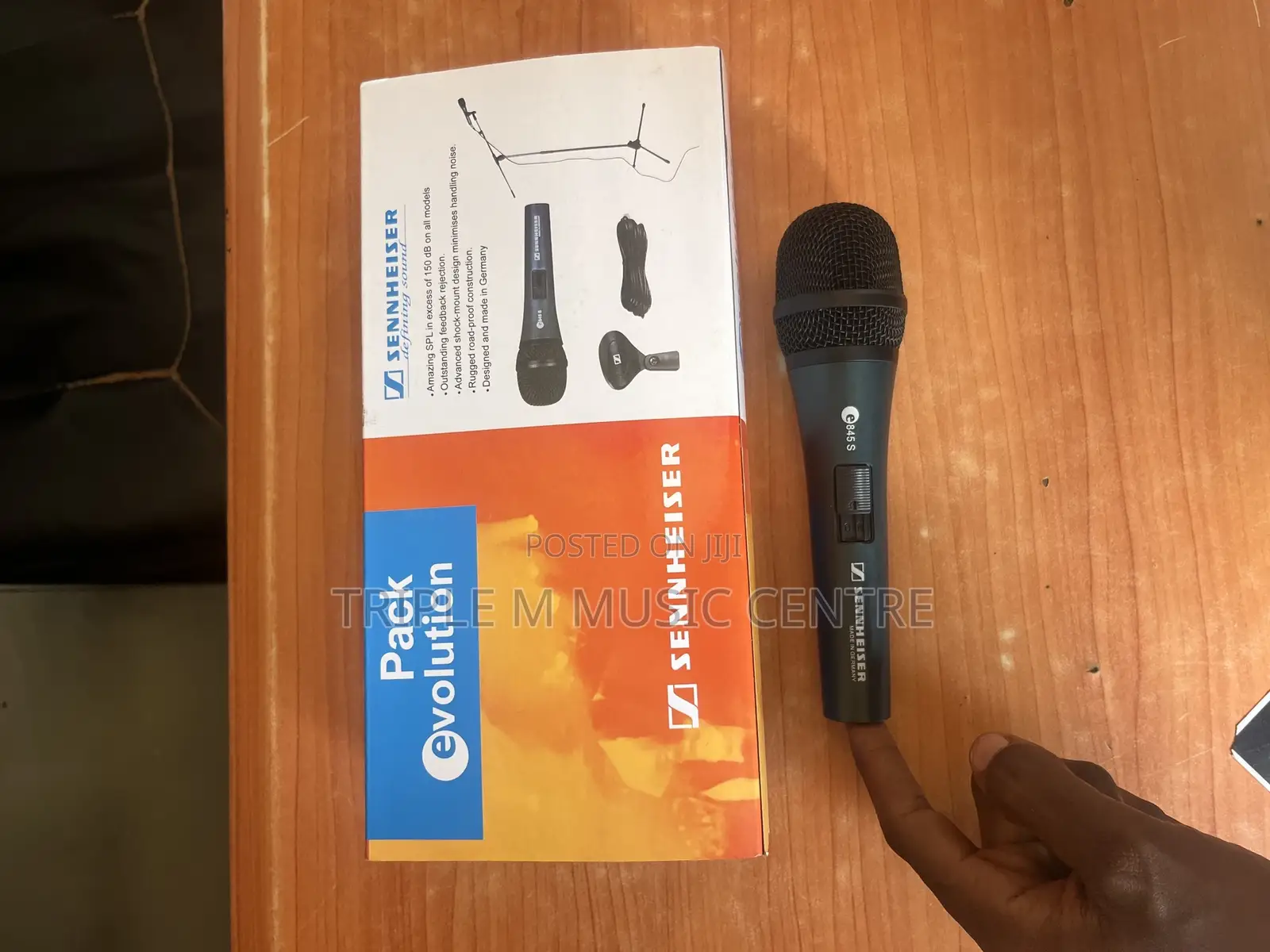 Seneheizer Wire Microphone