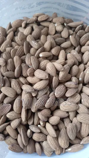 Almond Nuts Per Kilogram